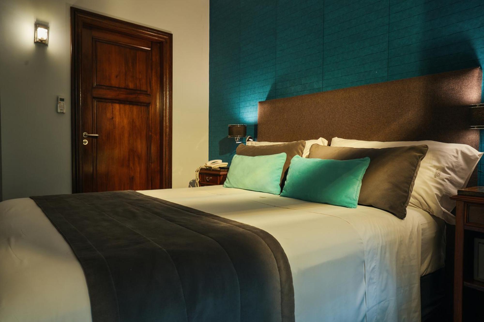 Hotel Miravida Soho & Wine Bar