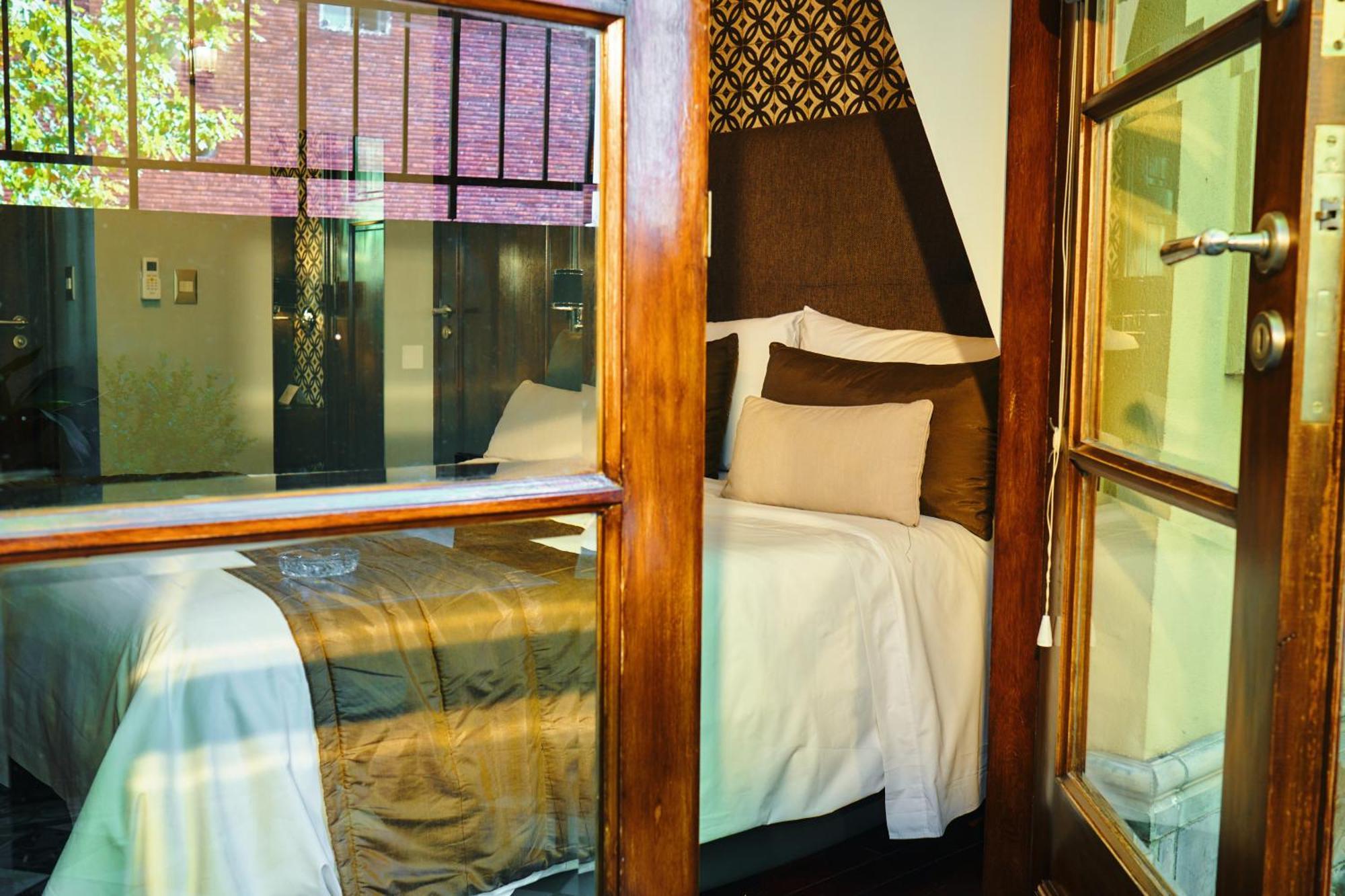 Miravida Soho & Wine Bar 3*