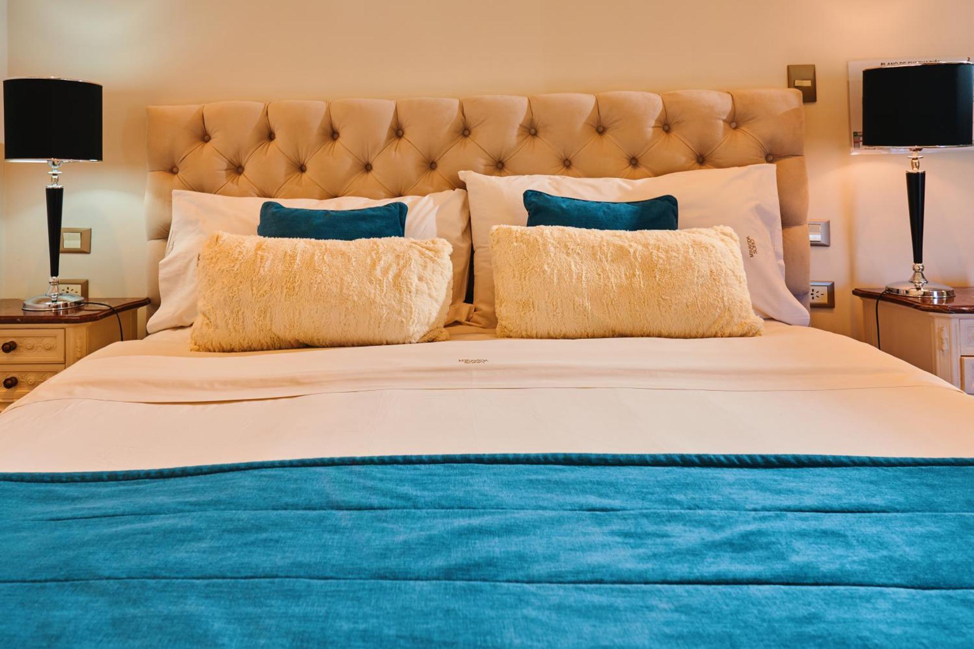 Hotel Miravida Soho & Wine Bar 3*